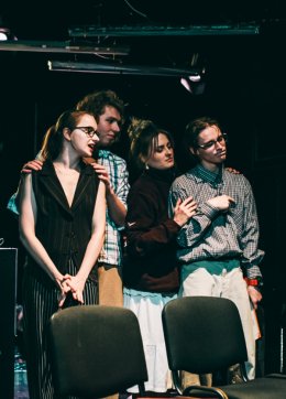 Skrzywienie kręgosłupa - TEATR BEZ MAILA